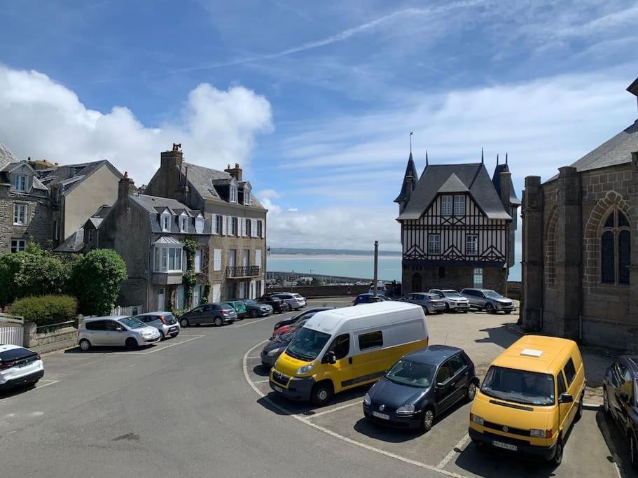 Maison Du Cap Lihou, Duplex Au 1Er Et 2Eme Etage Mansarde, Quartier Historique, Granville Exterior photo